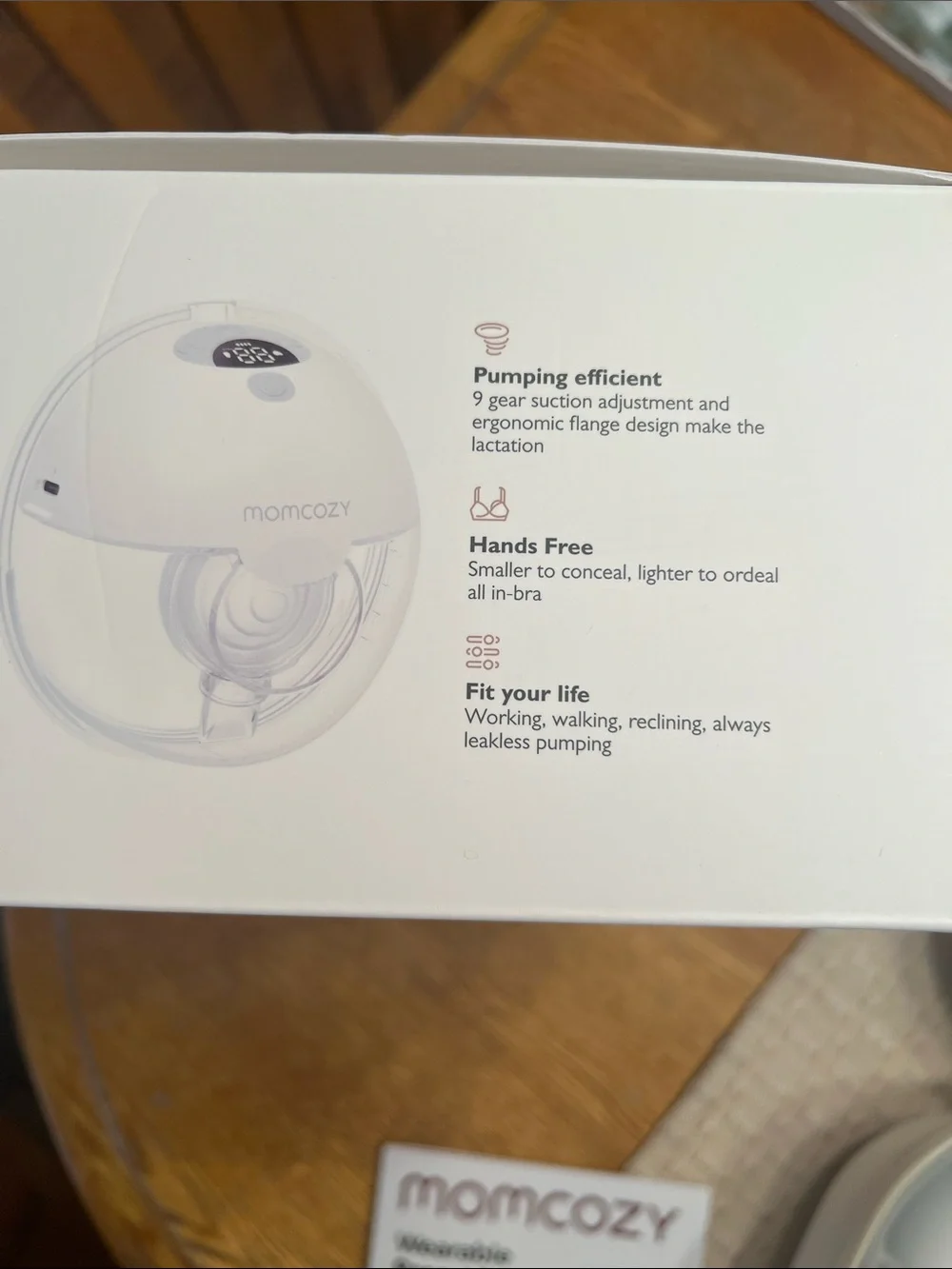 Momcozy hands free breast pump & parts - Picture 2 of 5